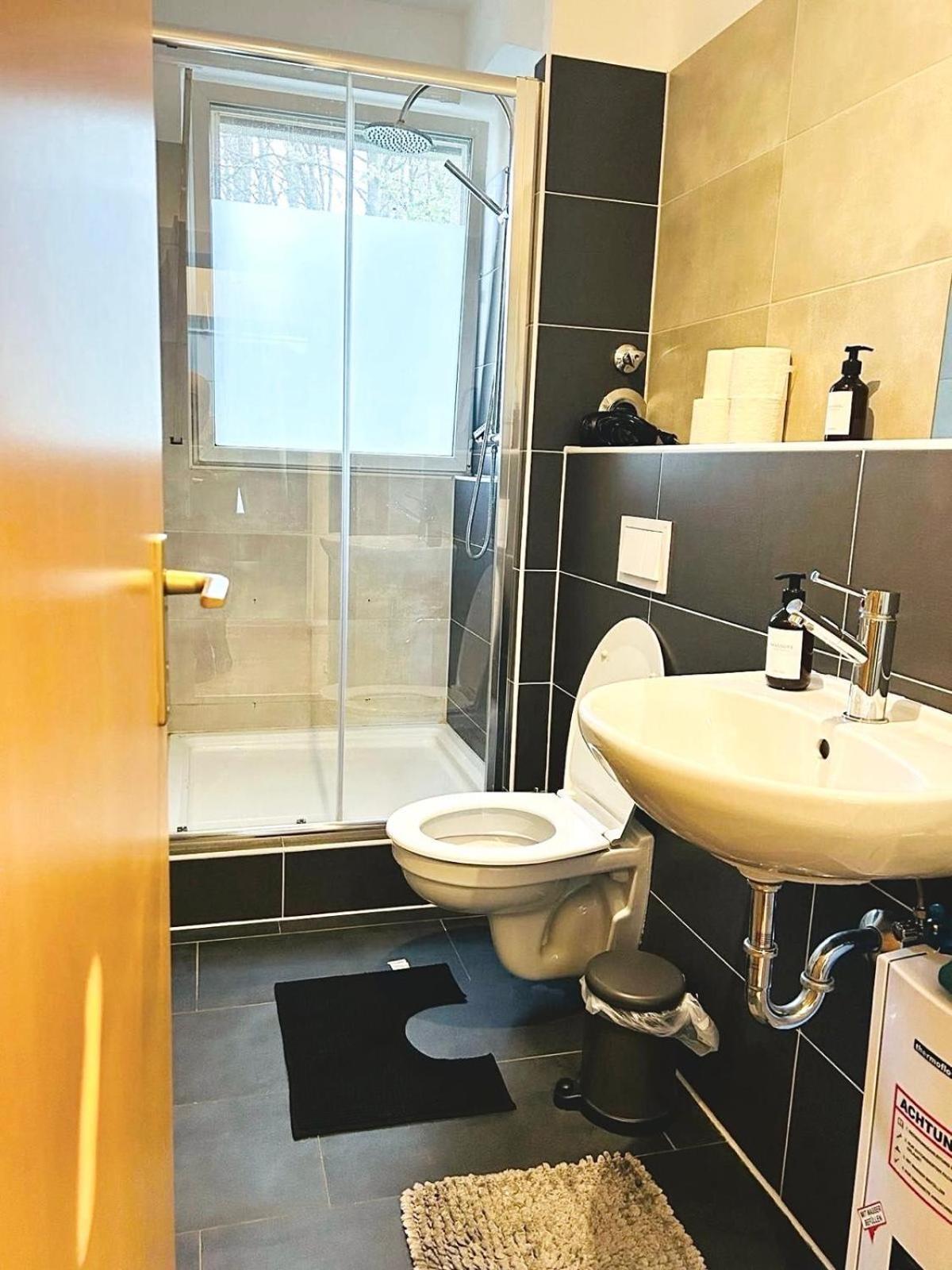 X-Hain Kiezwohnung Berlin Exteriör bild